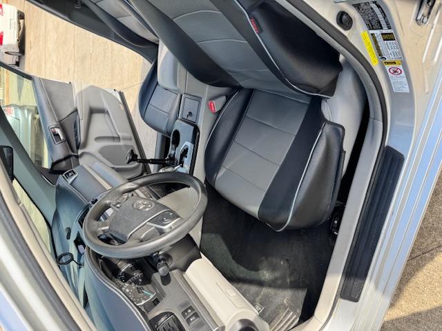 BÁN XE – TOYOTA CAMRY LE 2014 – $4,300